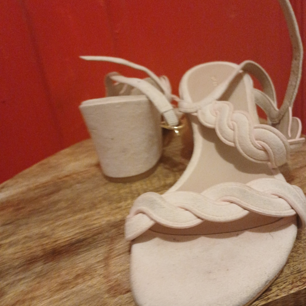 Stuart Weitzman Pink Braided Sandals - Picture 4 of 5